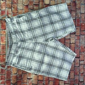 Men's plaid shorts 30 Burnside